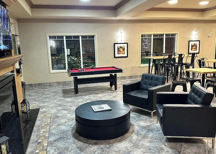 Clarion Pointe Rimbey